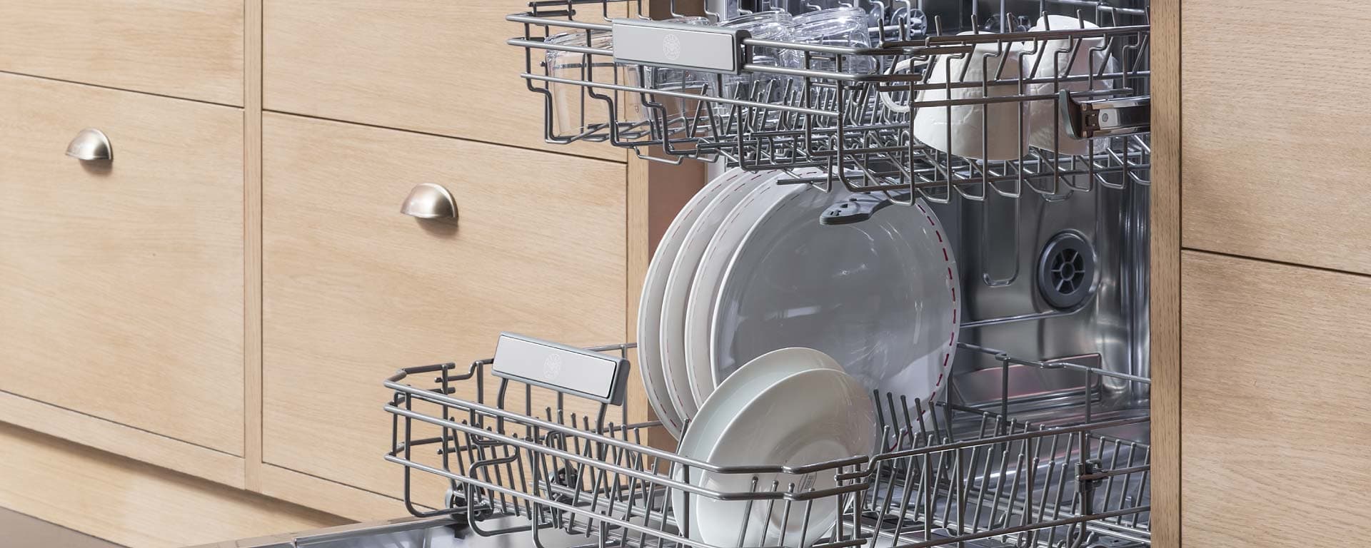 Посудомоечная машина Bertazzoni 60 см, полностью встраиваемая, с системой скользящей двери - изображение 2