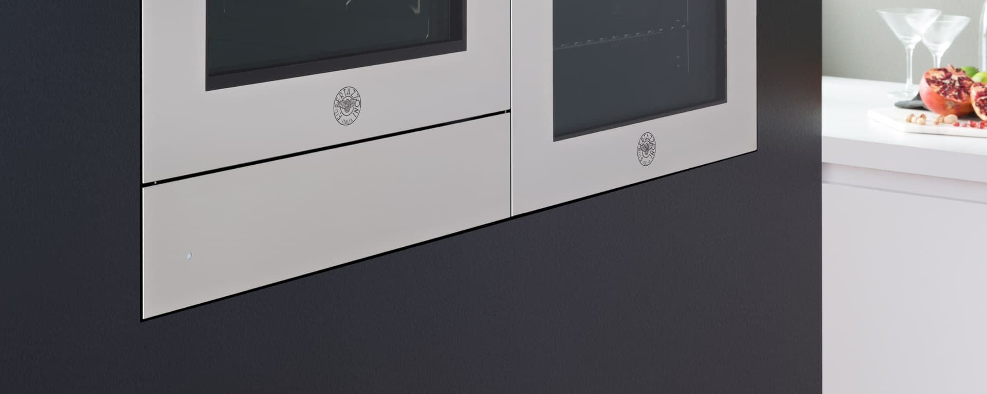 Подогреватель посуды Bertazzoni Modern 60x15 см, 25 кг, нержавеющая сталь/чёрный/цинк/медь - изображение 2