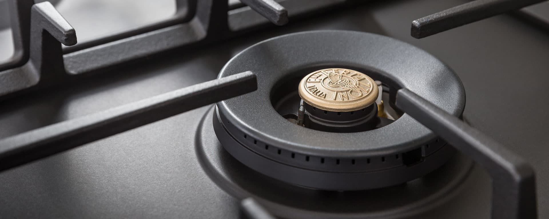 Газовая варочная панель Bertazzoni Professional 60 см с конфоркой Wok, нержавеющая сталь - изображение 5